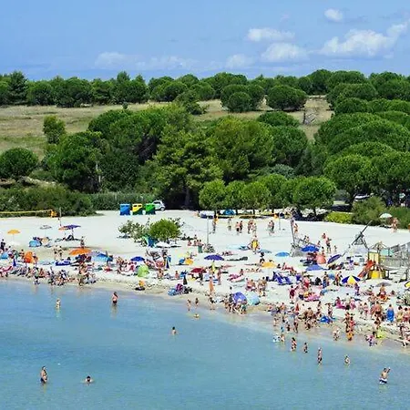 Mobile Homes In Zaton Resort, With Large Pool Area *