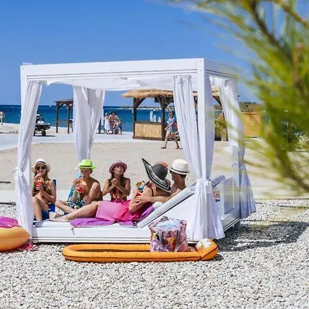 Holiday home Mobile Homes In Zaton Resort, With Large Pool Area *