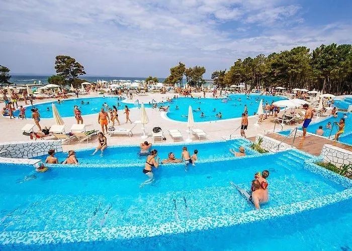 Ferienhaus In Nin With Sandy & Pools Zaton (Zadar)