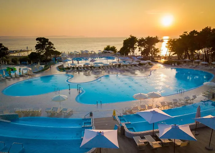 In Nin With Sandy & Pools * Zaton (Zadar)