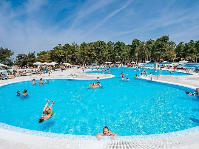 In Nin With Sandy & Pools Ferienhaus Zaton (Zadar)