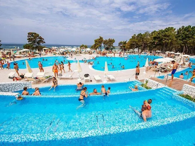 In Nin With Sandy & Pools * Zaton (Zadar)