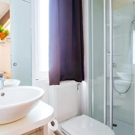 Mobile Homes In Resort, With Large Pool Area * Zaton (Zadar)