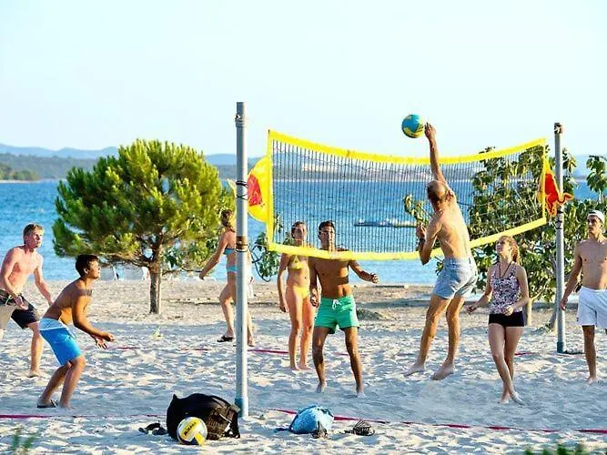 Dom wakacyjny In Nin With Sandy & Pools Zaton (Zadar)